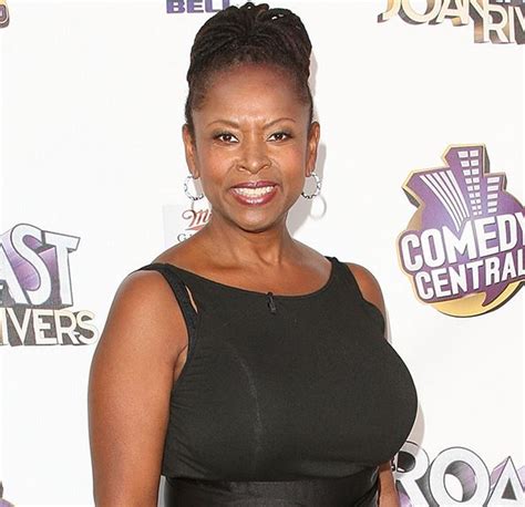 robin quivers net worth|Robin Quivers WWDC, Bio, Wiki, Age, Husband,。